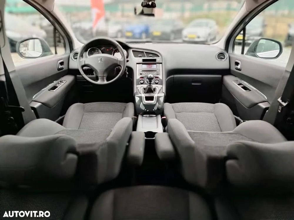 Peugeot 5008 HDI FAP 110 Active - 11