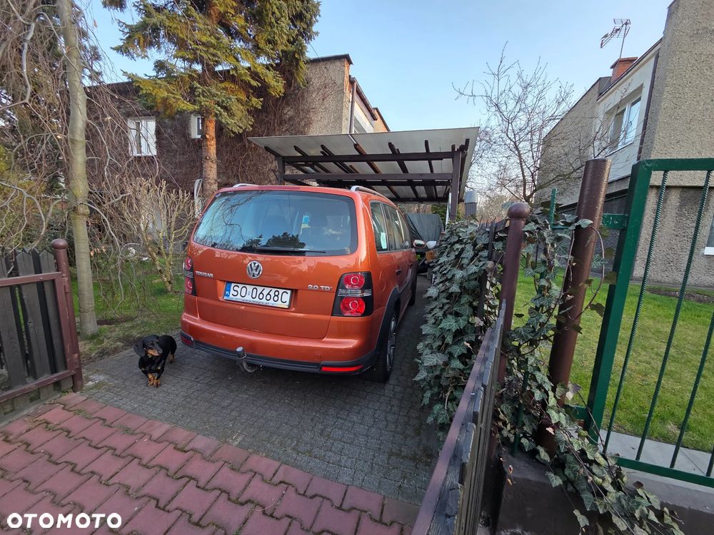 Volkswagen Touran 2.0 TDI DPF Cross - 7