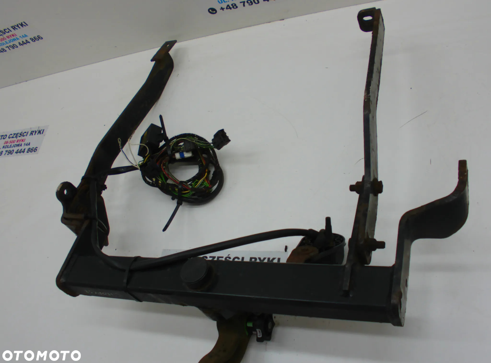 Citroen C8 Hak holowniczy e13  315 092 - 2