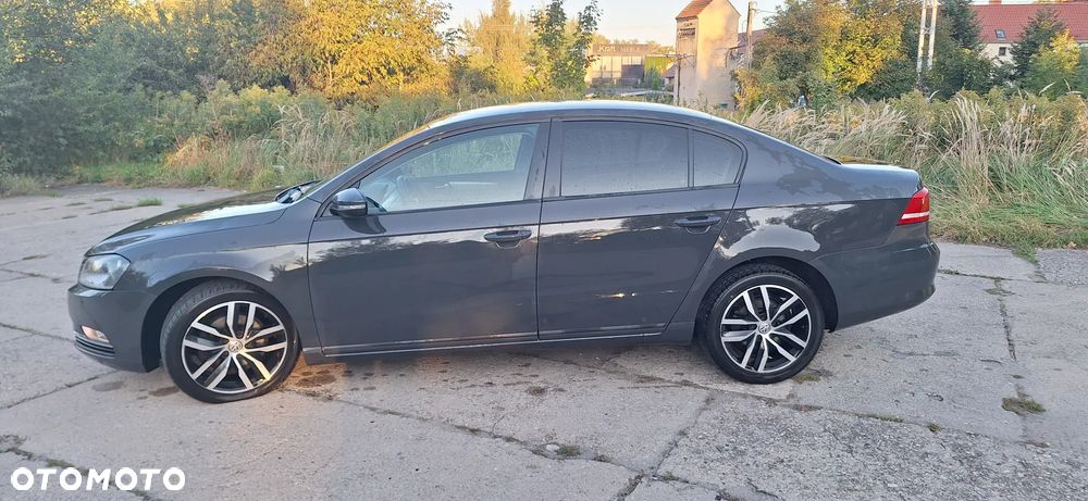 Volkswagen Passat - 3