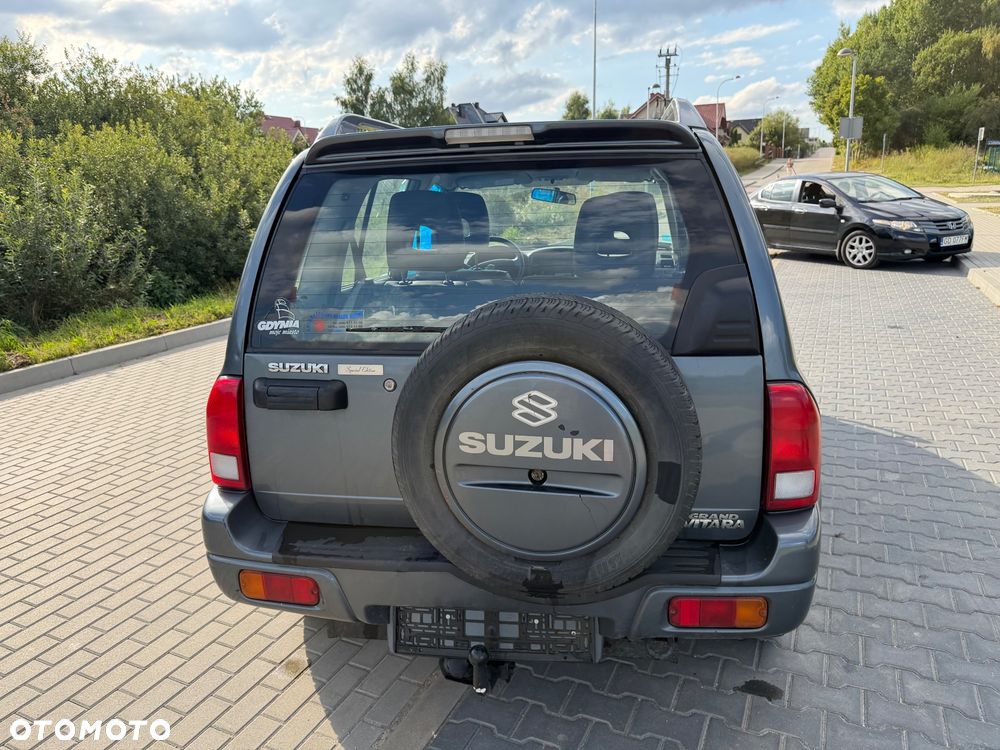 Suzuki Grand Vitara 2.0 Special Edition - 23