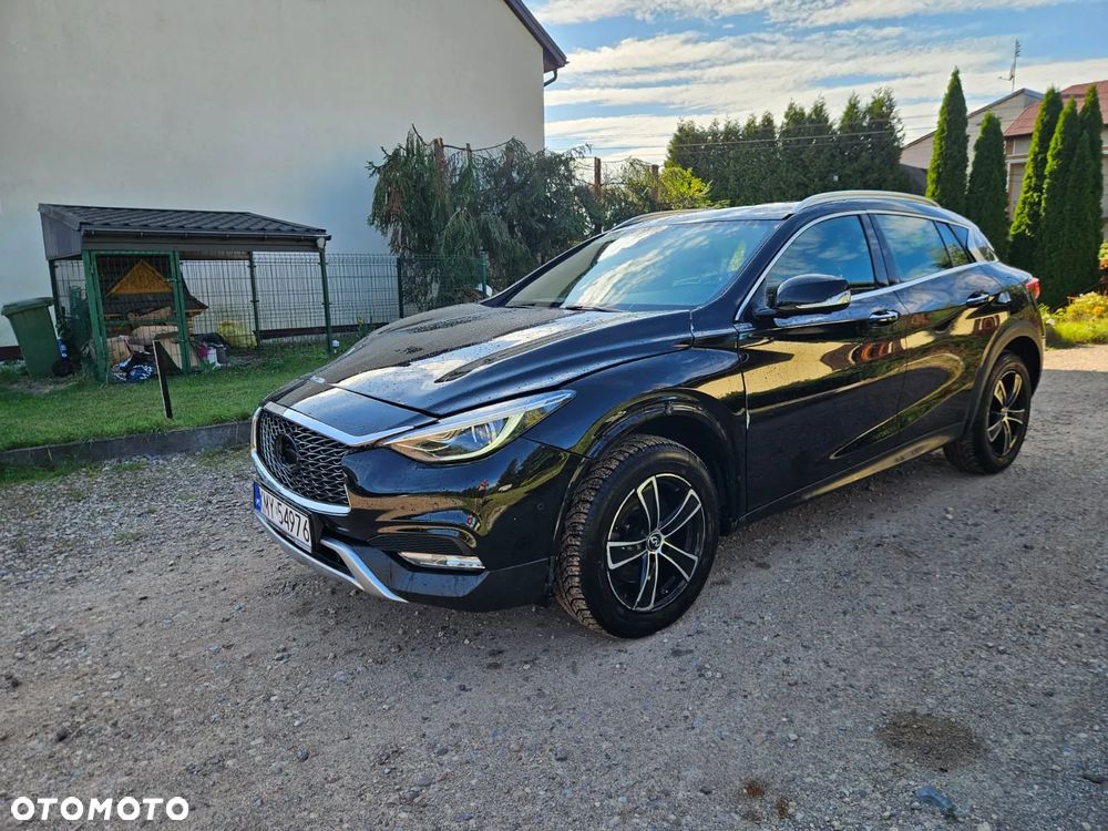 Infiniti QX - 1