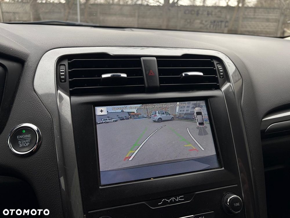 Ford Mondeo 2.0 Hybrid Titanium - 22