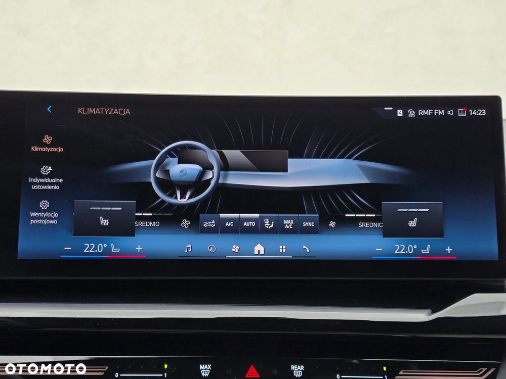 BMW Seria 5 520d xDrive - 12