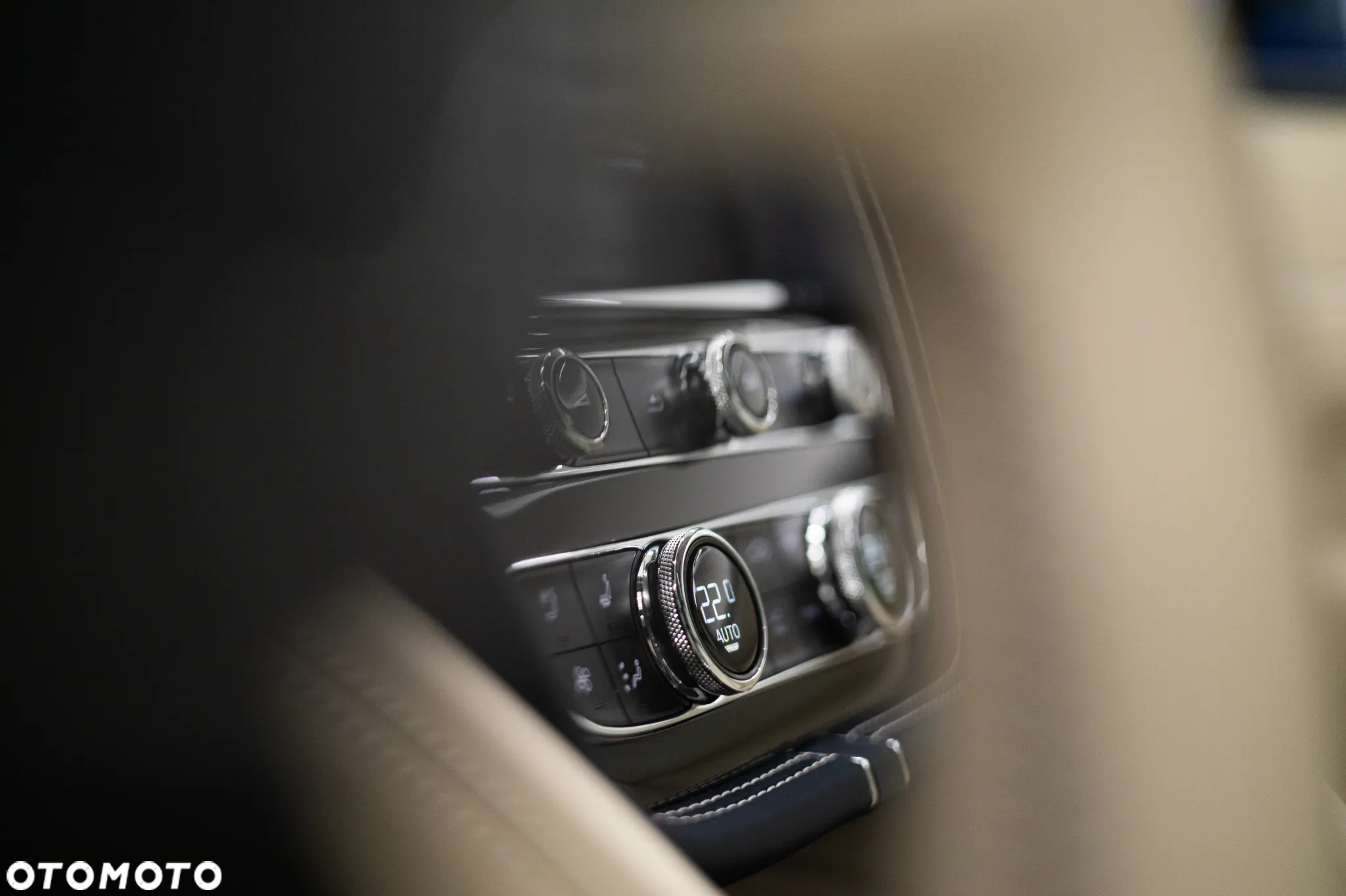 Bentley Bentayga - 9