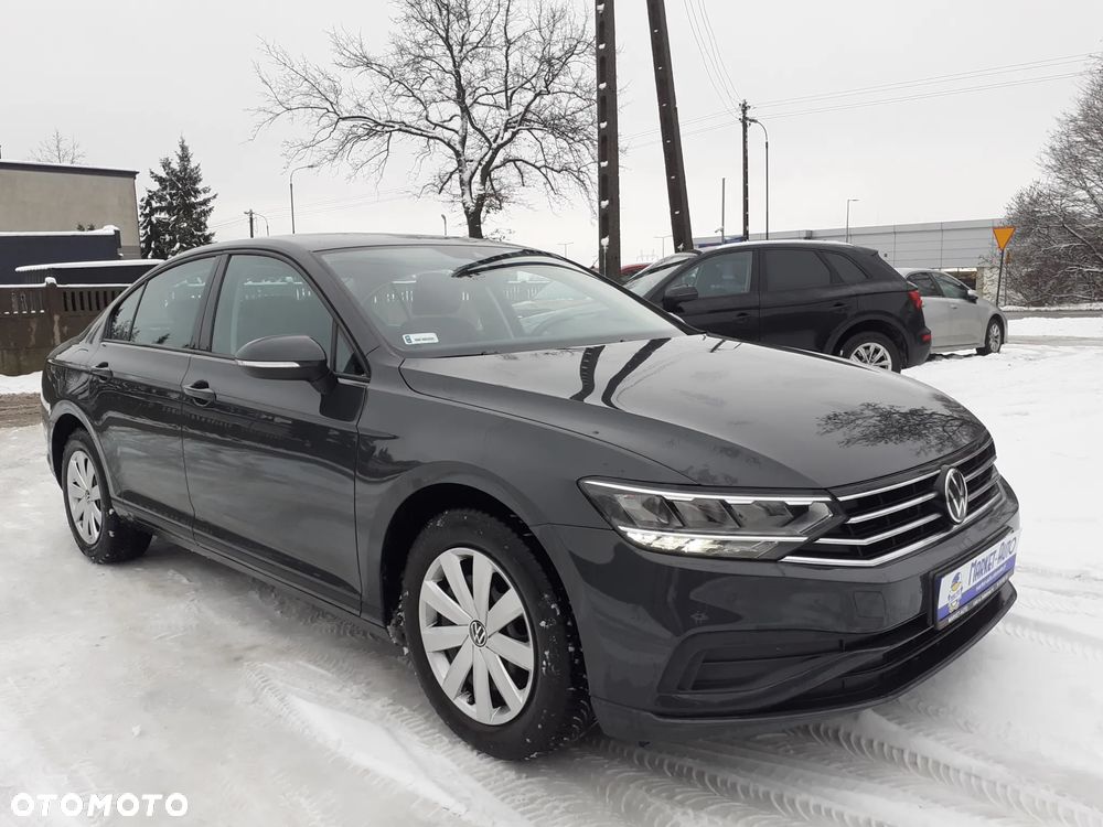 Volkswagen Passat - 9