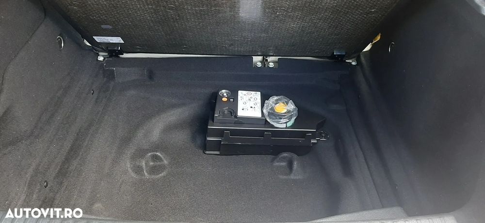 Mercedes-Benz GLA - 10