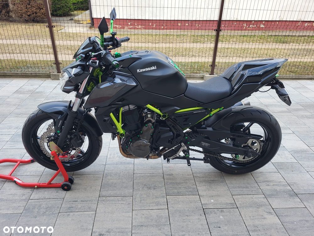 Kawasaki Z 650 - 12