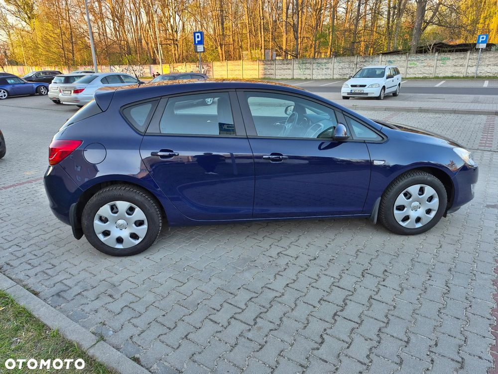 Opel Astra 1.4 Selection - 14