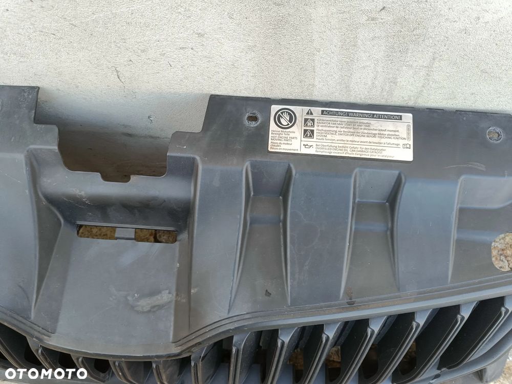 Grill Skoda Fabia 3 III Atrapa Chłodnicy Kratka  6V0853653A - 4