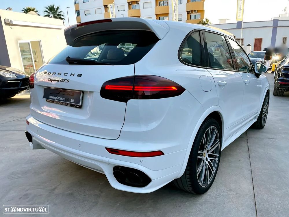 Porsche Cayenne GTS - 5