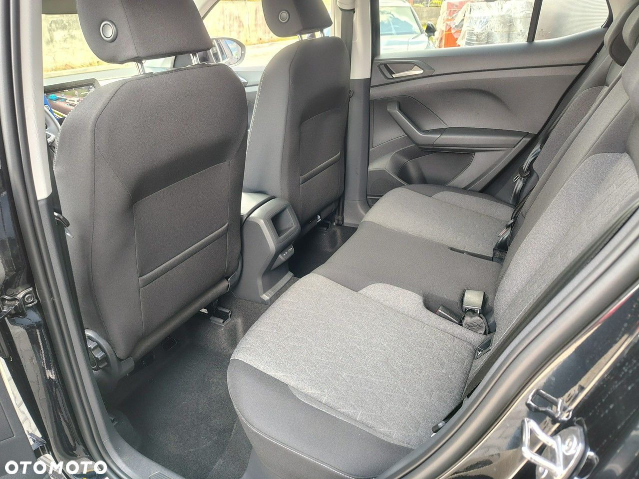 Volkswagen T-Cross - 11