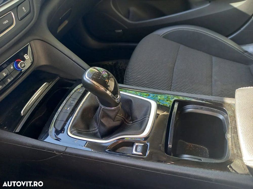 Opel Insignia Grand Sport 1.5 Turbo Start/Stop Innovation - 13