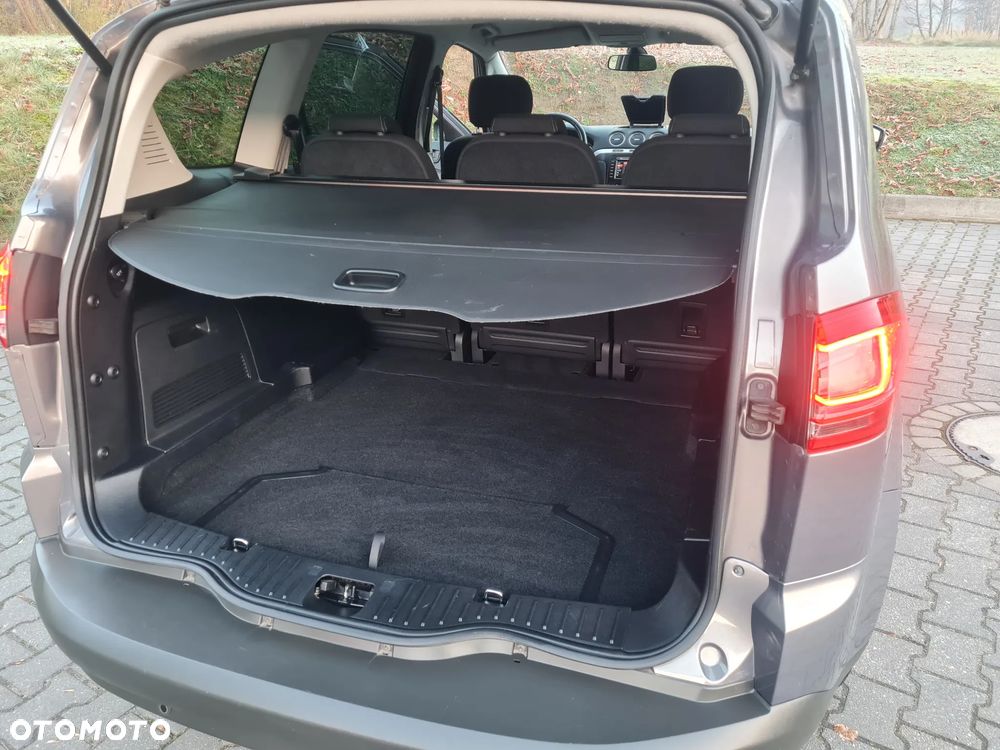 Ford S-Max - 19