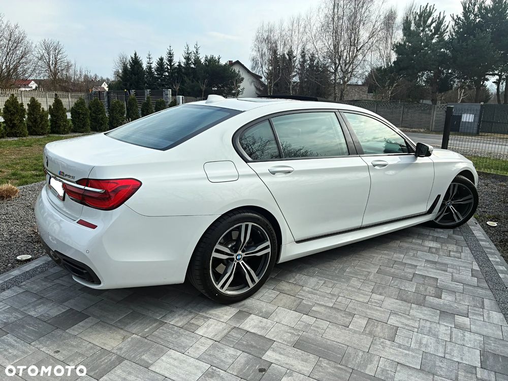 BMW Seria 7 740Li - 25