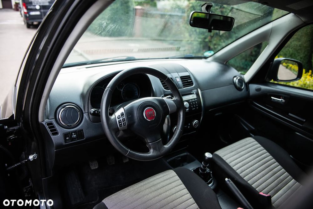 Fiat Sedici 2.0 Multijet DPF 4x2 Emotion - 17