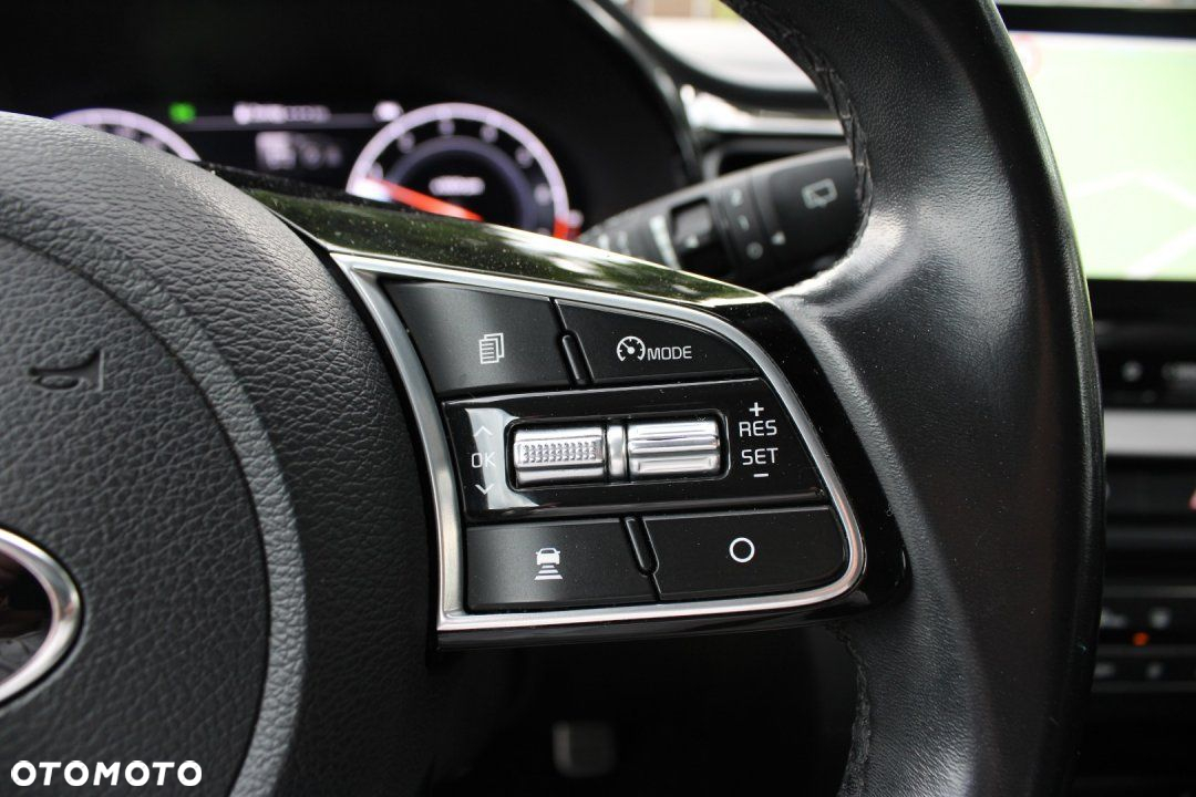 Kia XCeed - 16