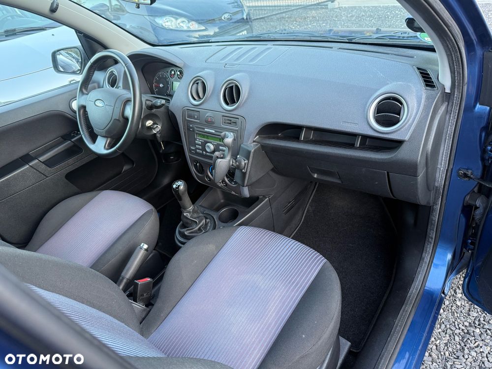 Ford Fusion - 13