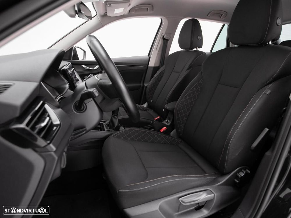 Skoda Kamiq 1.0 TSI — fotografia 8