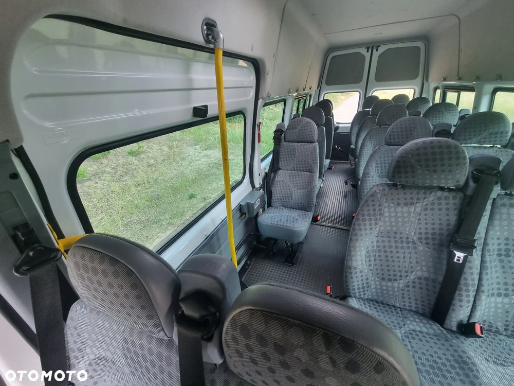 Ford Transit - 17