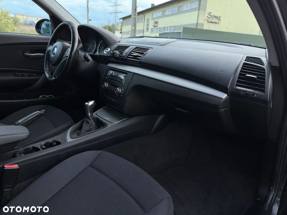 BMW Seria 1 118d - 11