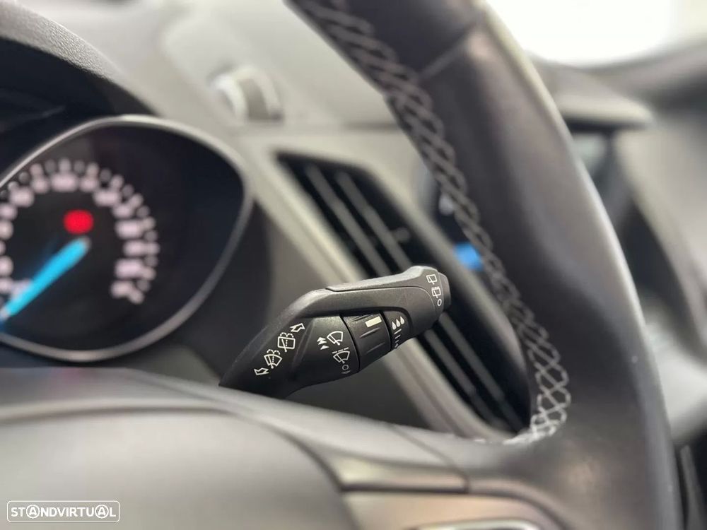 Ford Kuga 1.5 TDCi ST-Line Limited Edition - 46