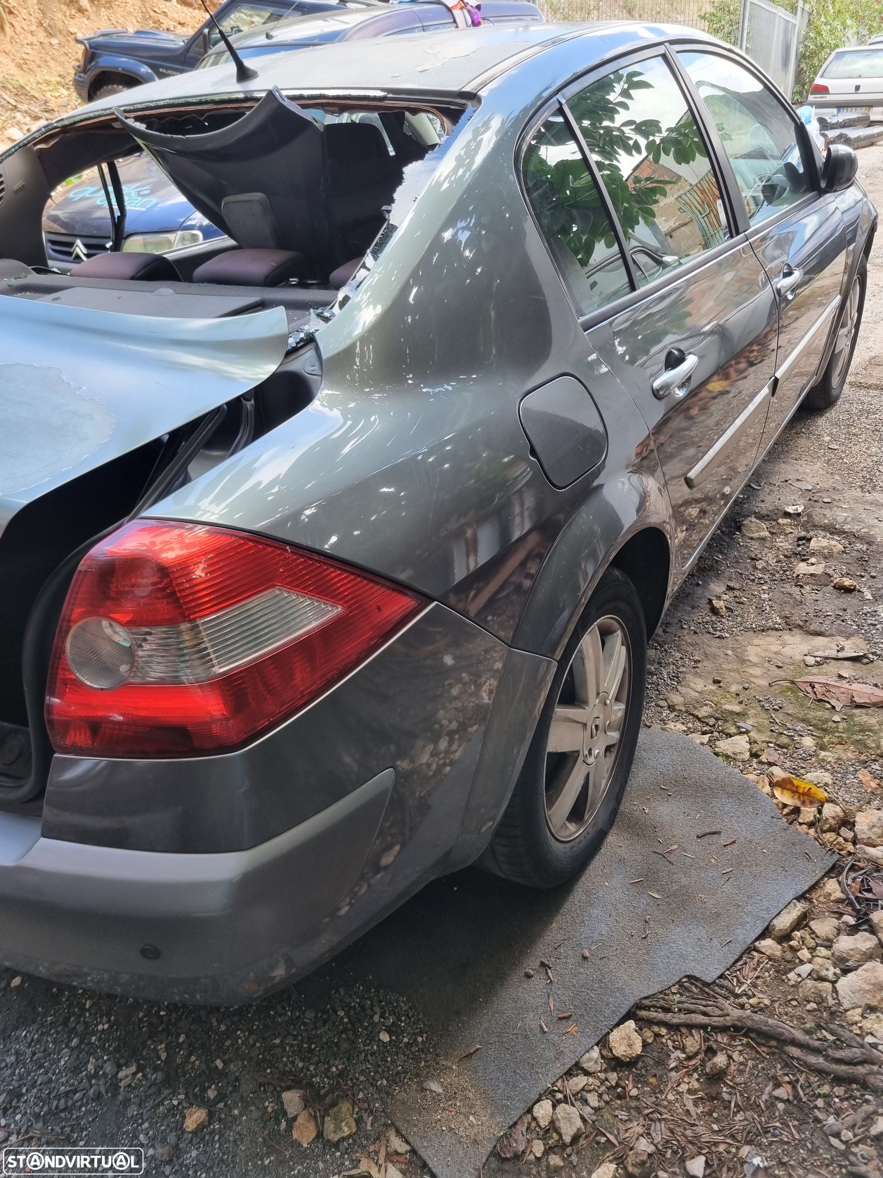 Renalt Megane  1.5 dci  - 2005 - para peças - 1