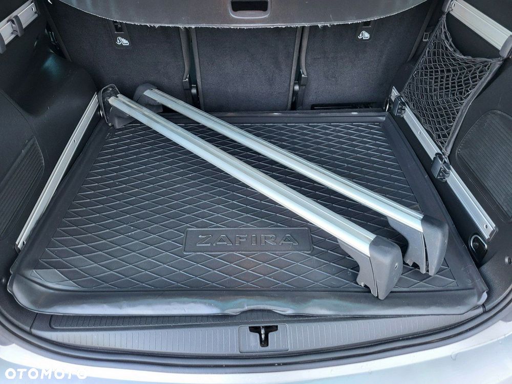 Opel Zafira - 23