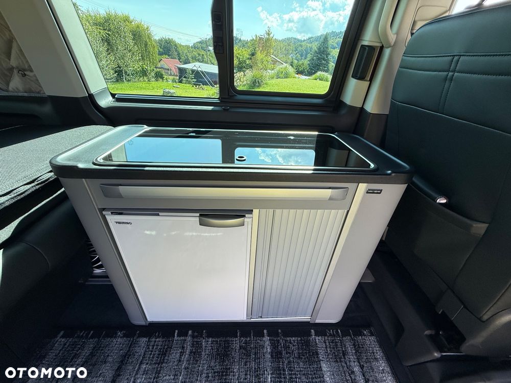 Volkswagen Multivan - 24
