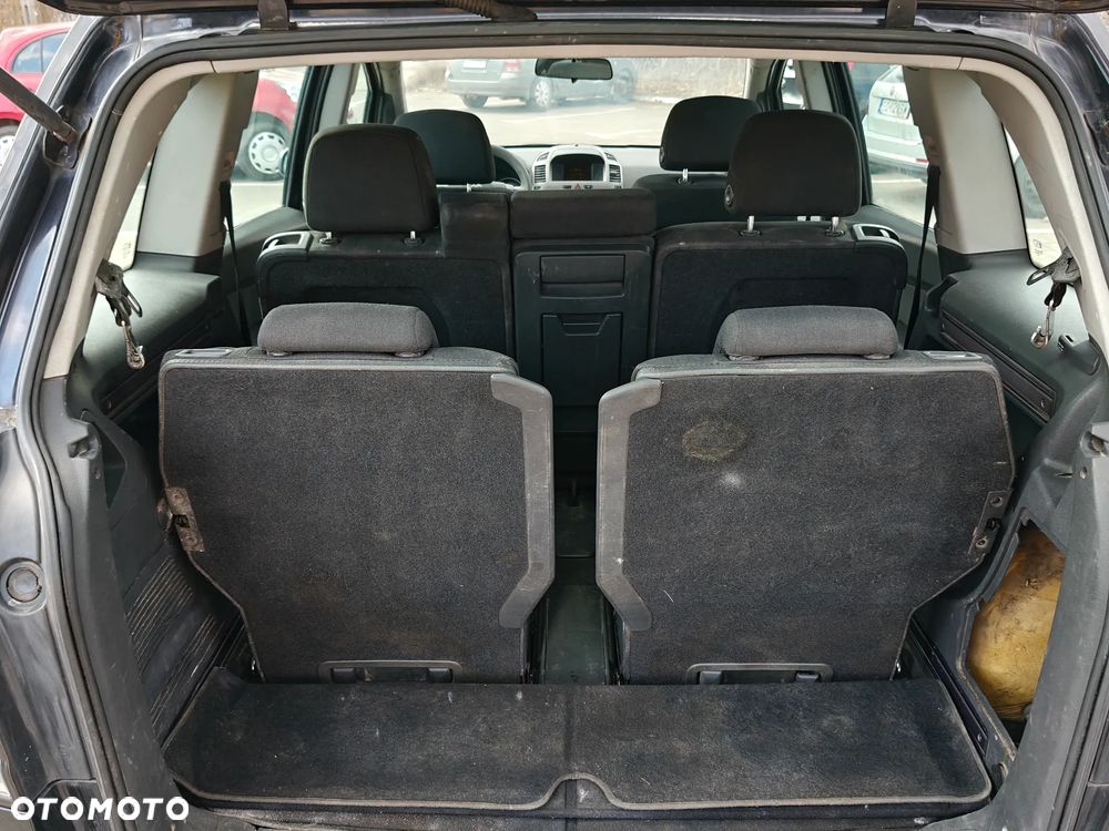 Opel Zafira 1.9 CDTI - 19