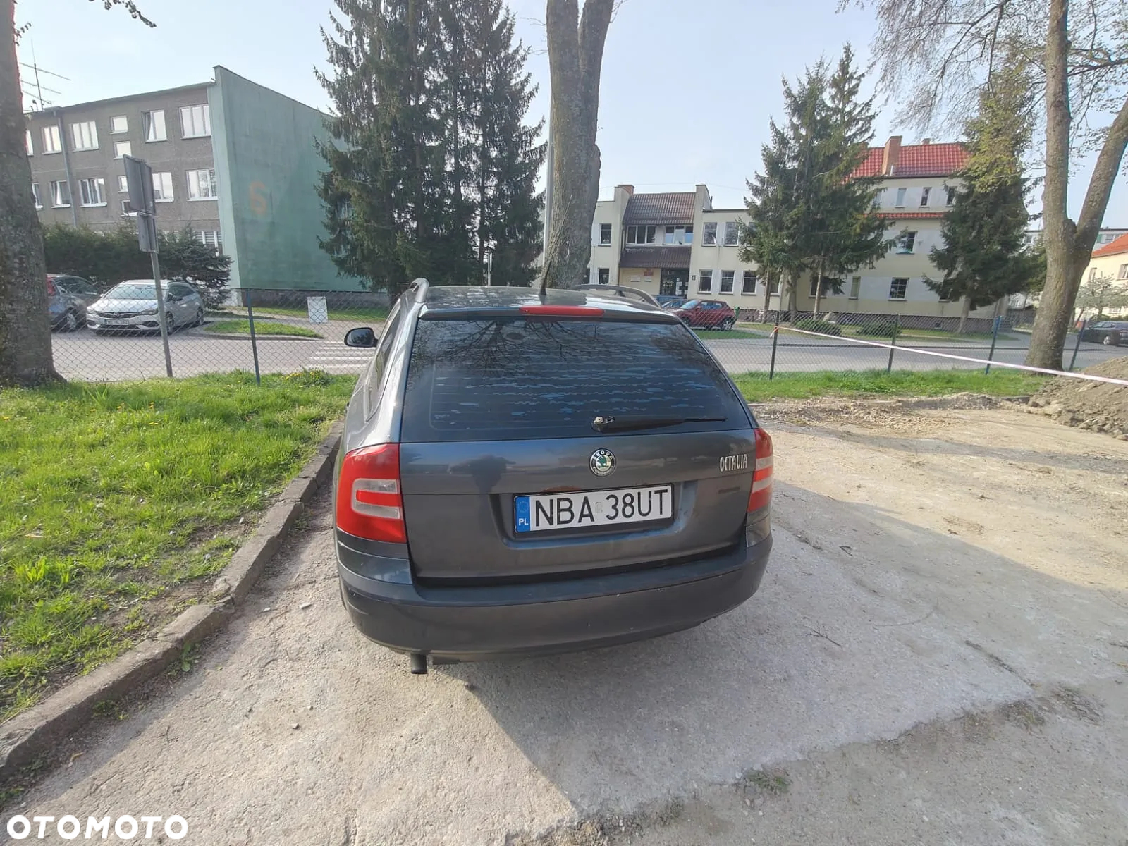 Skoda Octavia 1.6 Tour - 8