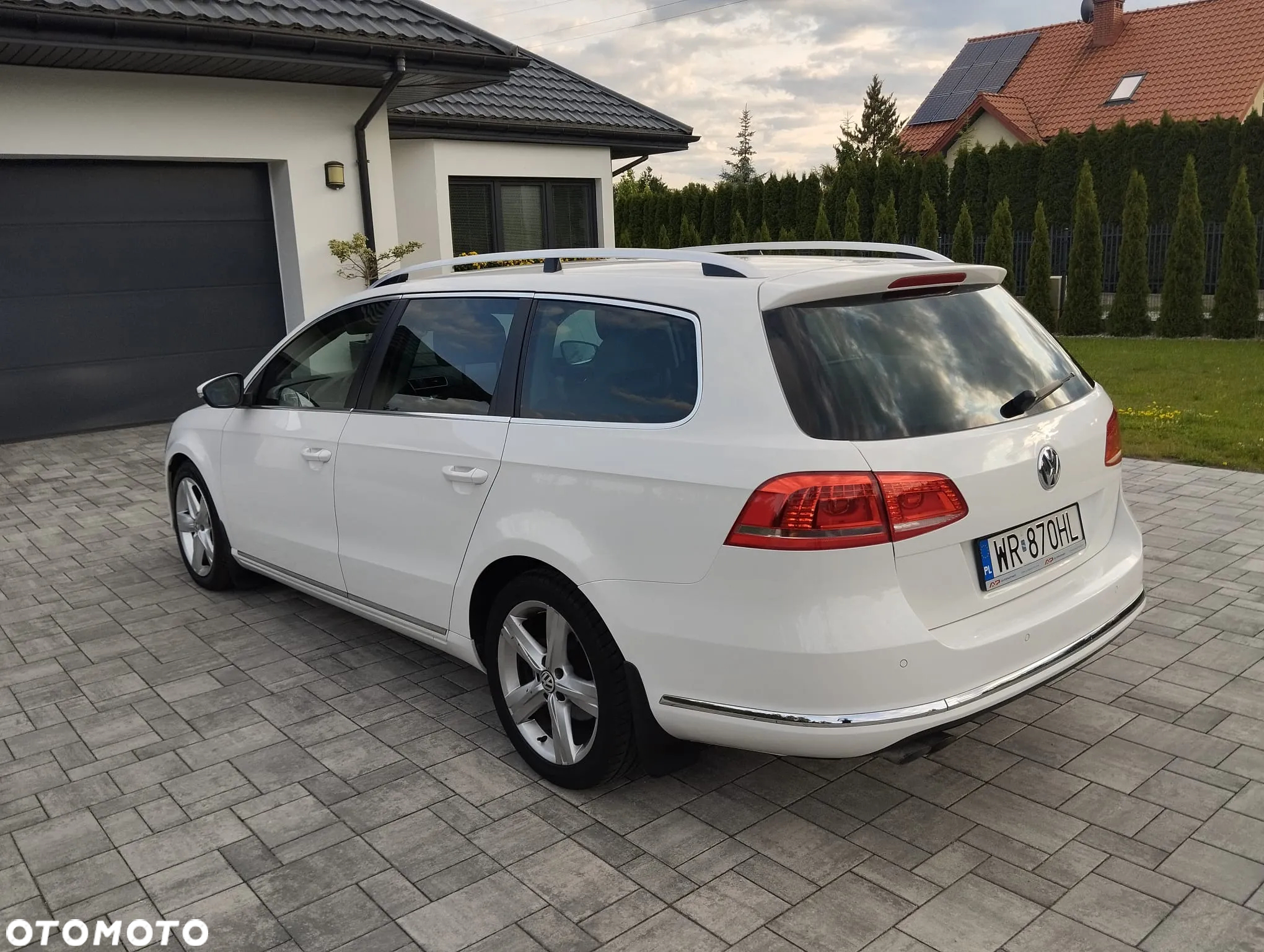 Volkswagen Passat Variant 2.0 TDI 4Motion BlueMotion Technol Business Edition - 11