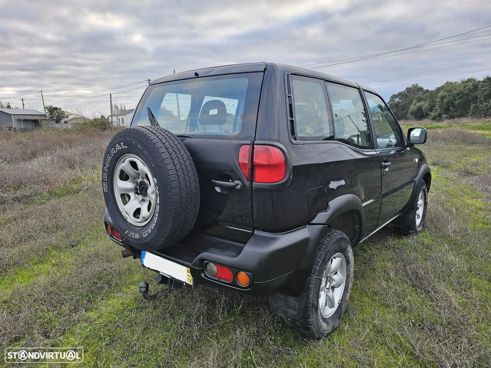Nissan Terrano II 2.7 TD - 4