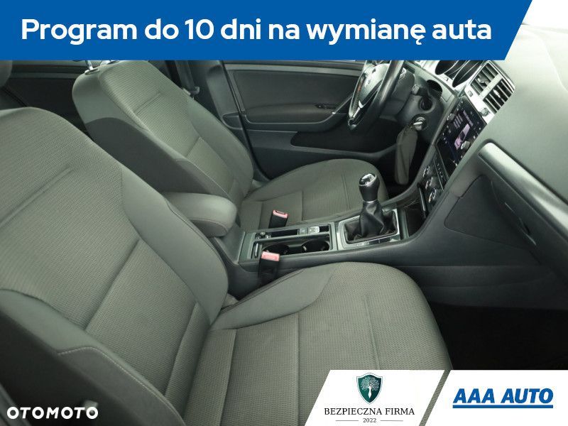 Volkswagen Golf Variant - 9