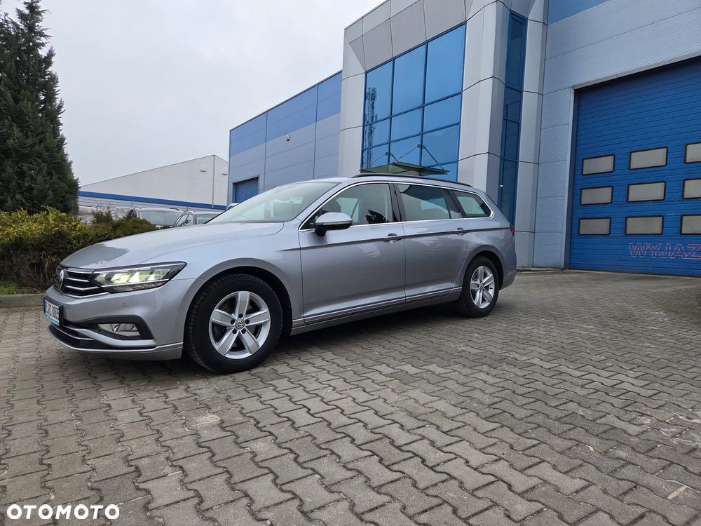 Volkswagen Passat 2.0 TDI SCR DSG Business - 3