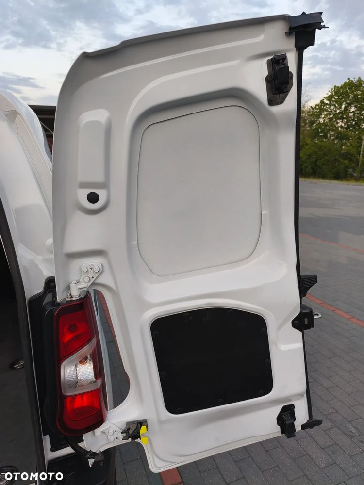 Toyota Proace City - 30