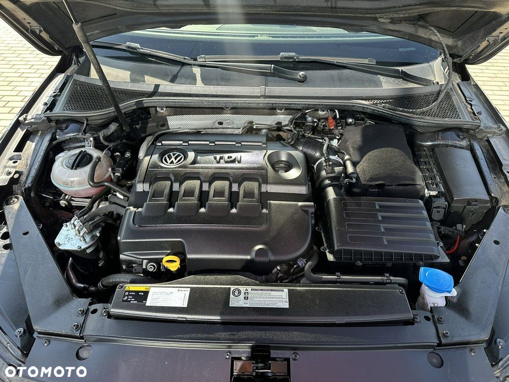 Volkswagen Passat Variant 2.0 TDI SCR Comfortline - 34