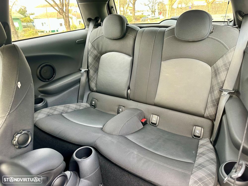 MINI 3 Portas Cooper D - 27