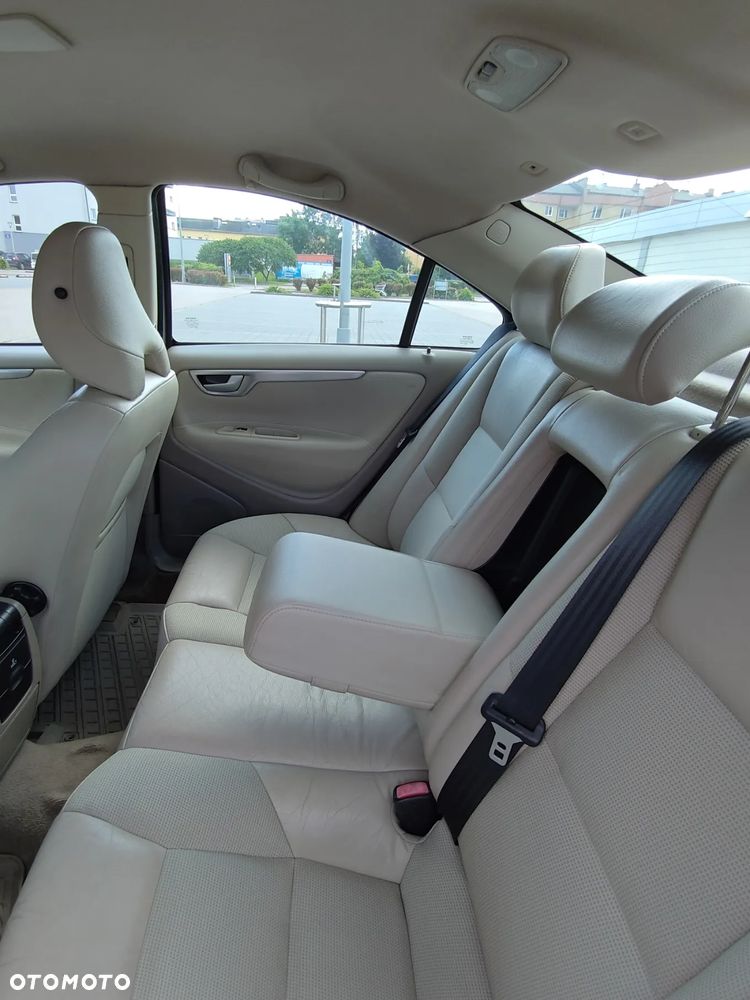 Volvo S60 - 22