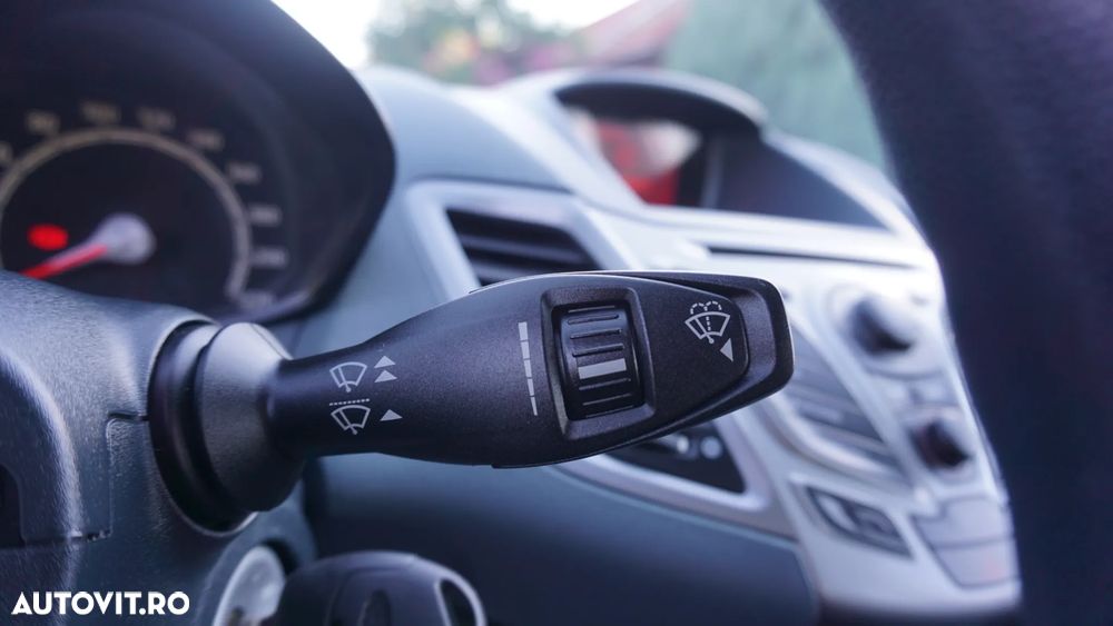 Ford Fiesta 1.25 Ambiente - 21