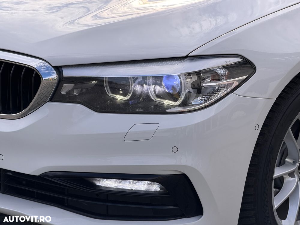 BMW Seria 5 520d Aut. - 36