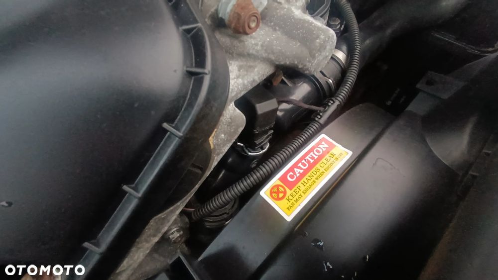 BMW Seria 3 320i - 12