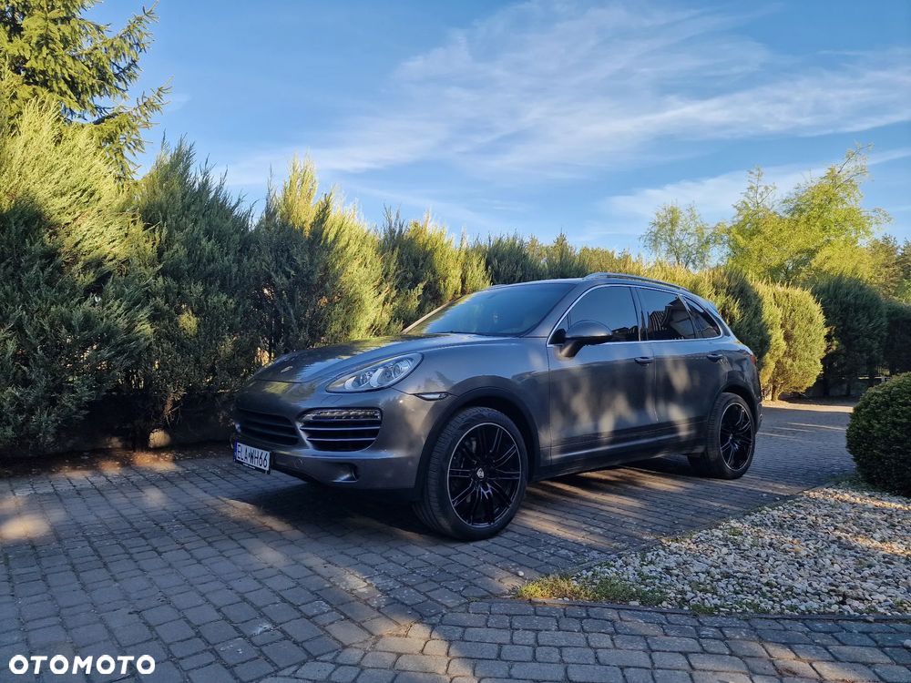 Porsche Cayenne - 2