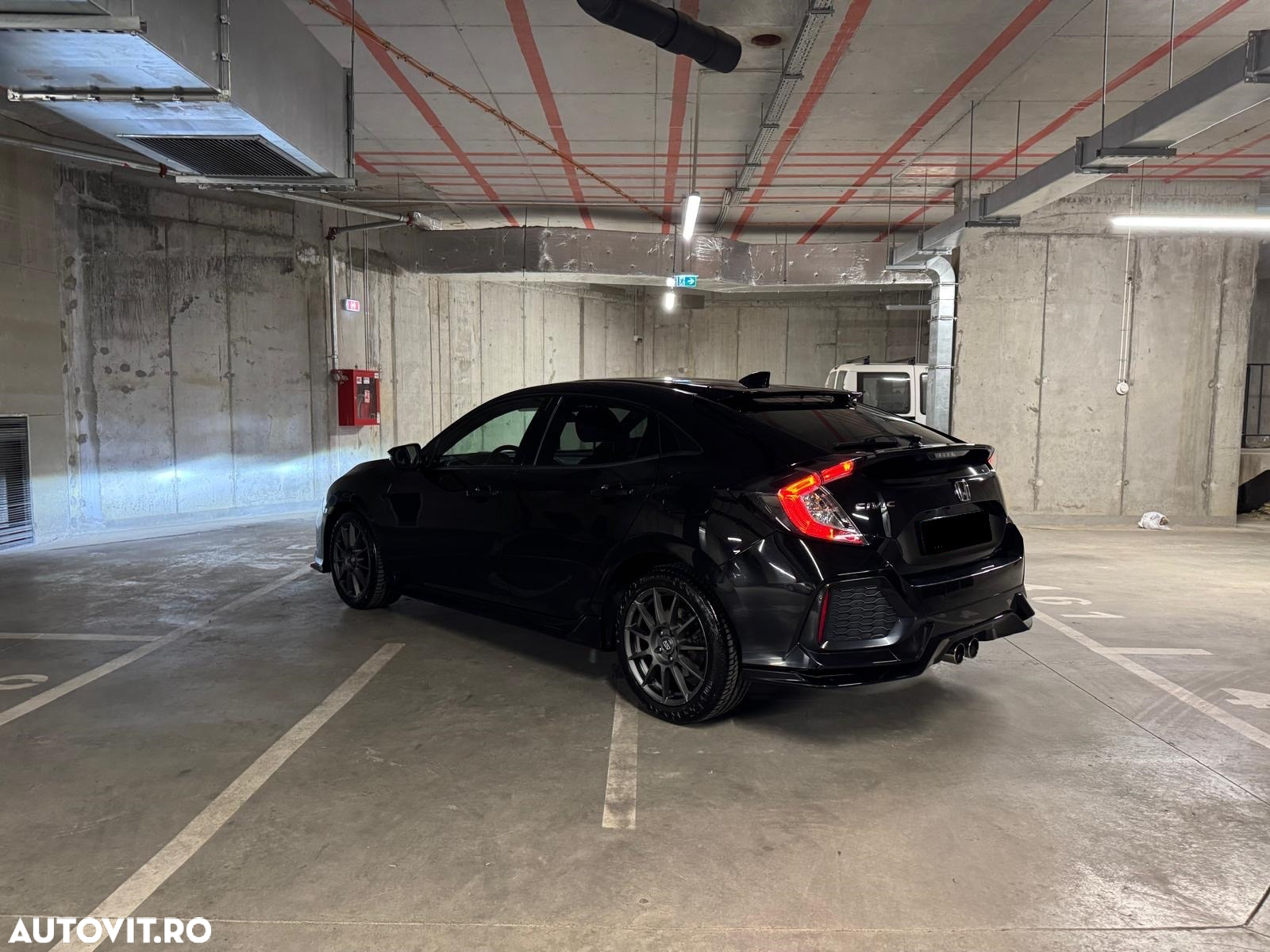 Honda Civic 1.5 i-VTEC Turbo CVT Sport - 9