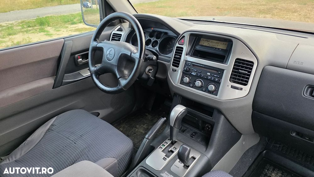 Mitsubishi Pajero 3.2 DI-D Automatik Dakar - 3