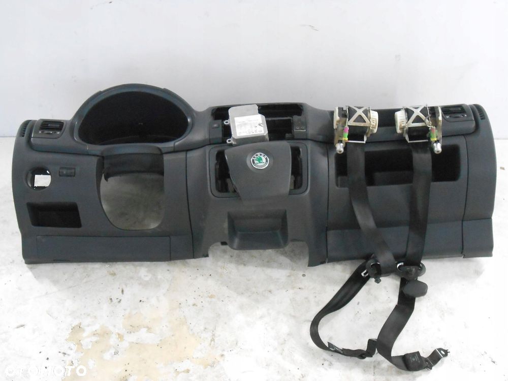 deska konsola poduszka airbag skoda praktik # - 1