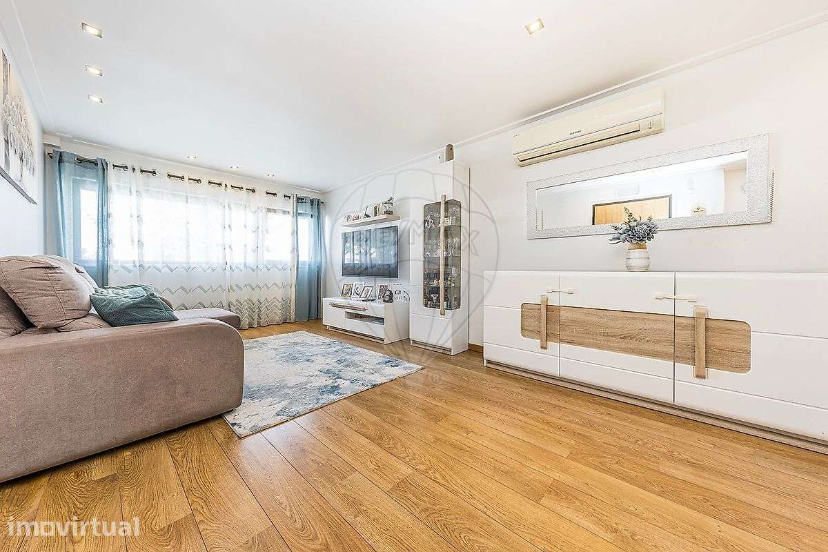 Duplex T4 para venda - Grande imagem: 2/32