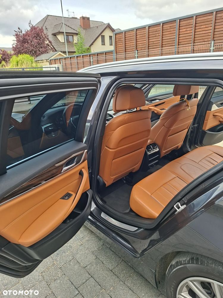BMW Seria 5 520d Luxury Line sport - 24