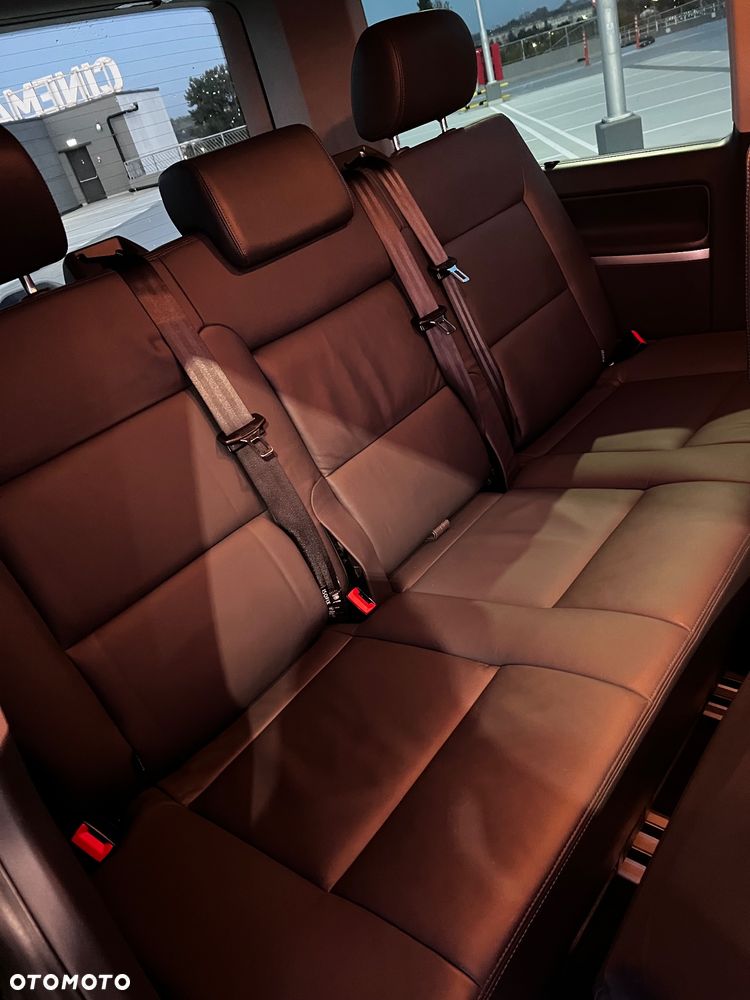 Volkswagen Multivan - 31