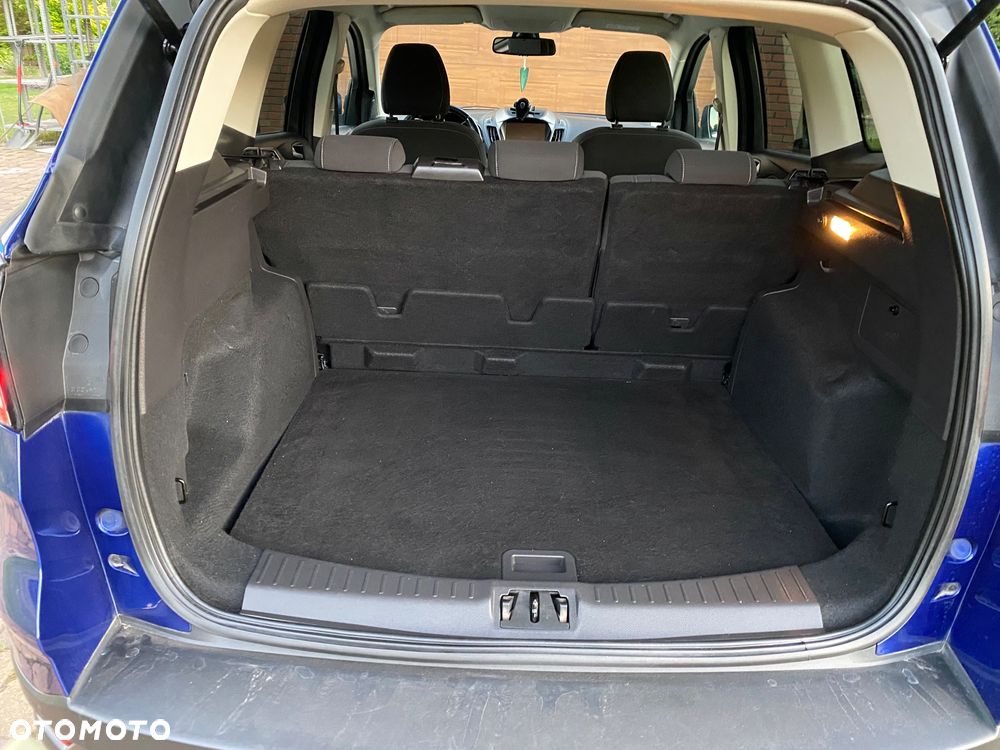 Ford Kuga 1.5 TDCi 2x4 Business Edition - 13